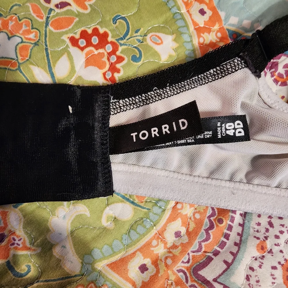 Torrid Skull and Roses Bra | Size 40DD - Picture 11 of 11